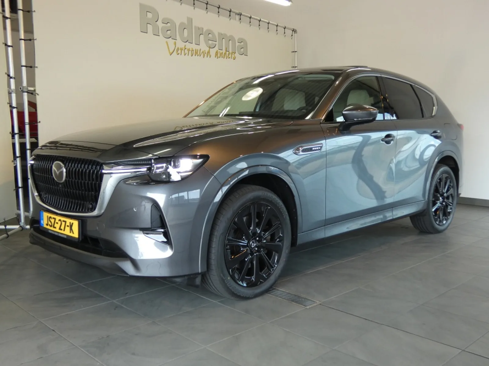 Mazda CX-60 (2024) — foto 1