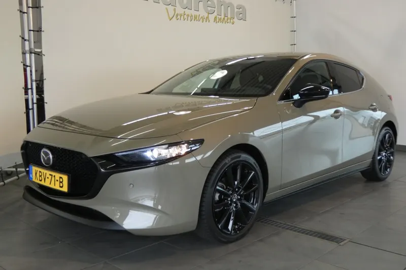 Mazda 3 (2025)