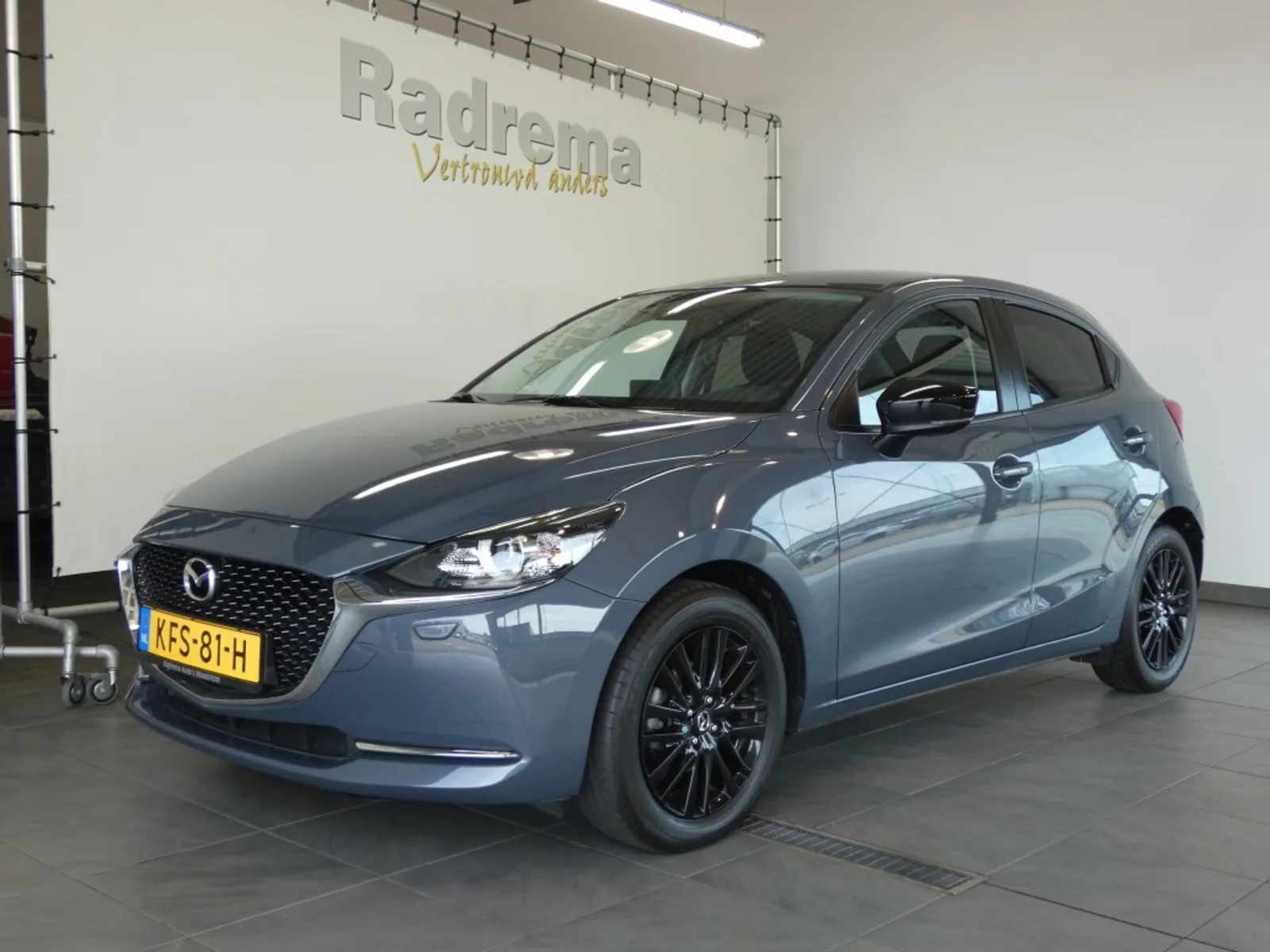 Mazda 2 (2023) — foto 1