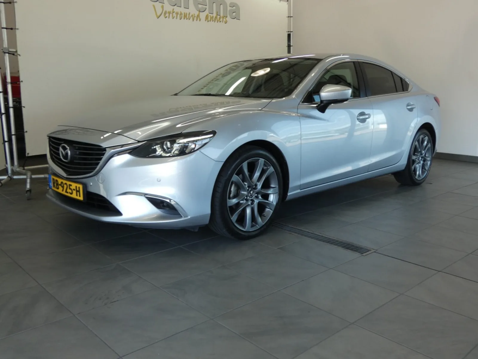 Mazda 6 (2017) — foto 1