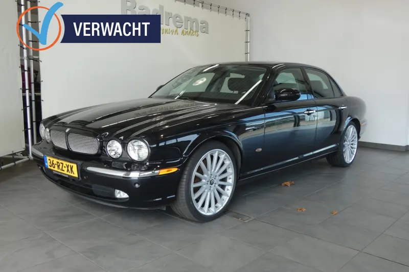 Jaguar XJ (2005)