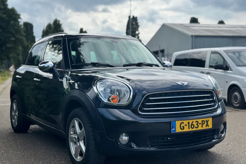 MINI Countryman (2011)