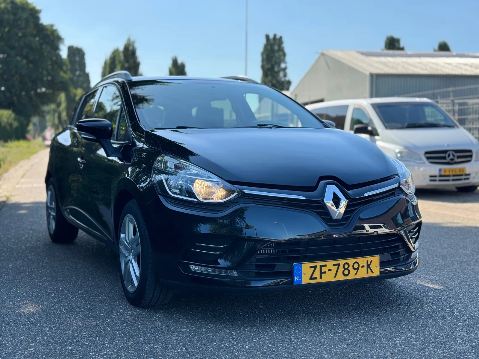 Renault Clio (2019) — foto 1