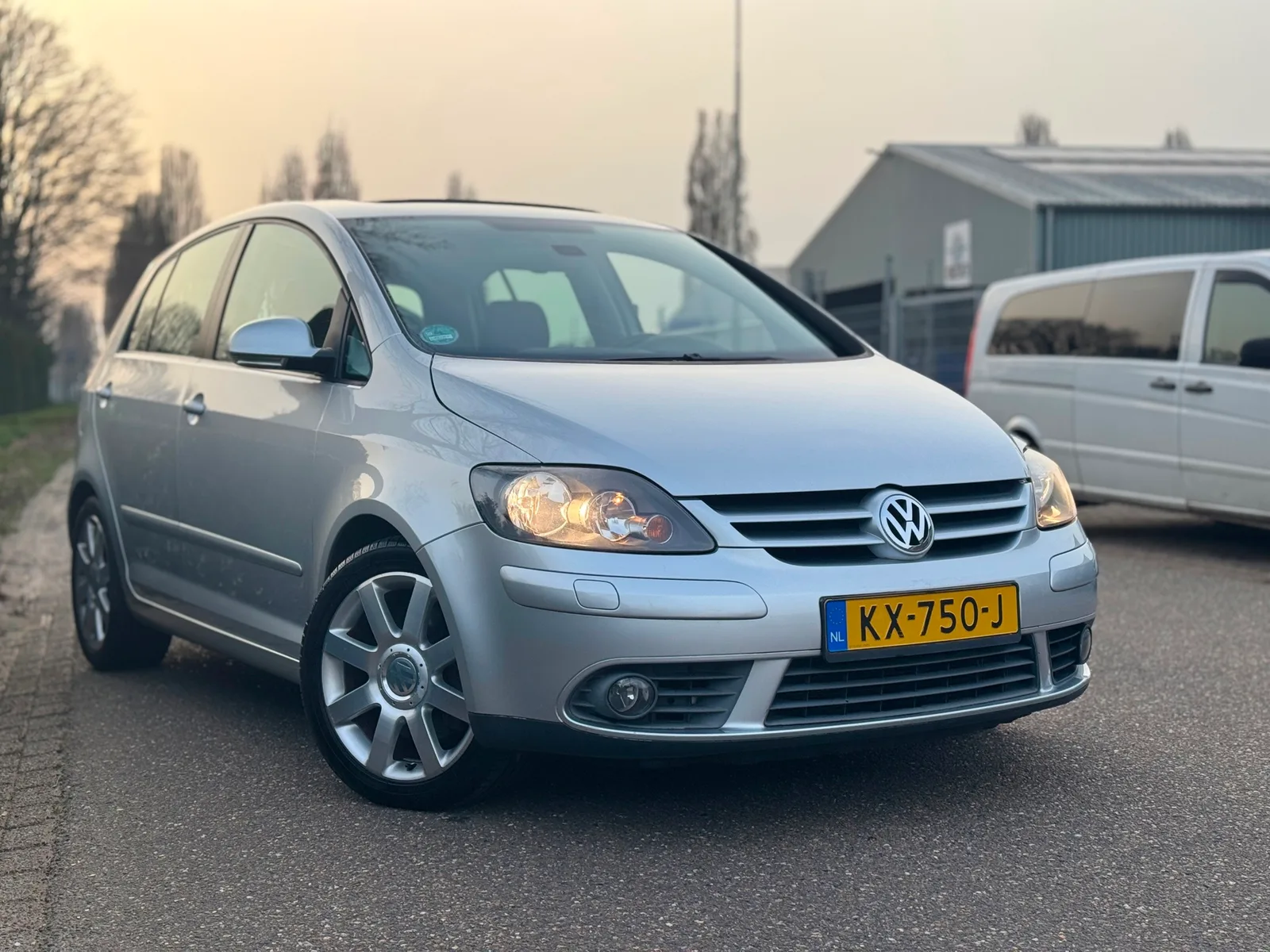 Volkswagen Golf Plus (2008) — foto 1