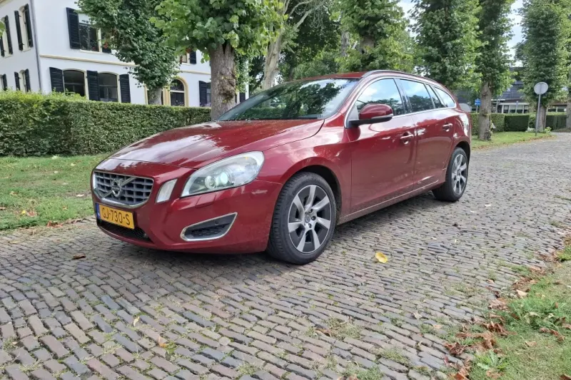 Volvo V60 (2011)
