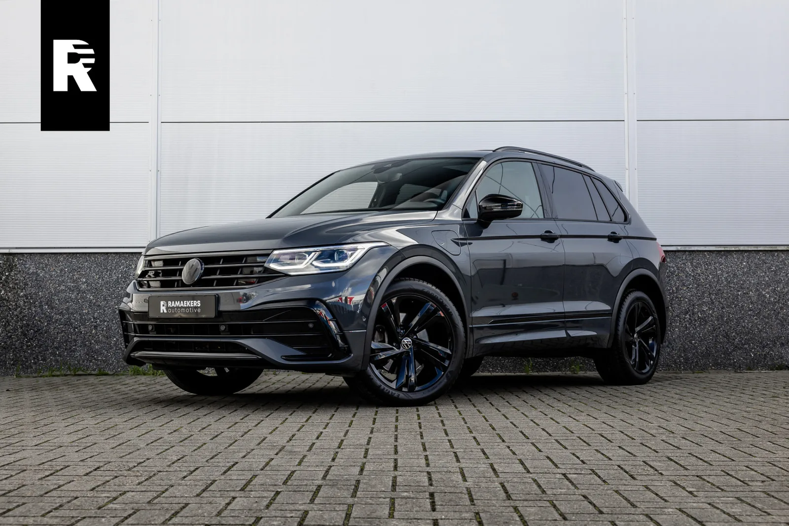Volkswagen Tiguan (2022) — foto 1
