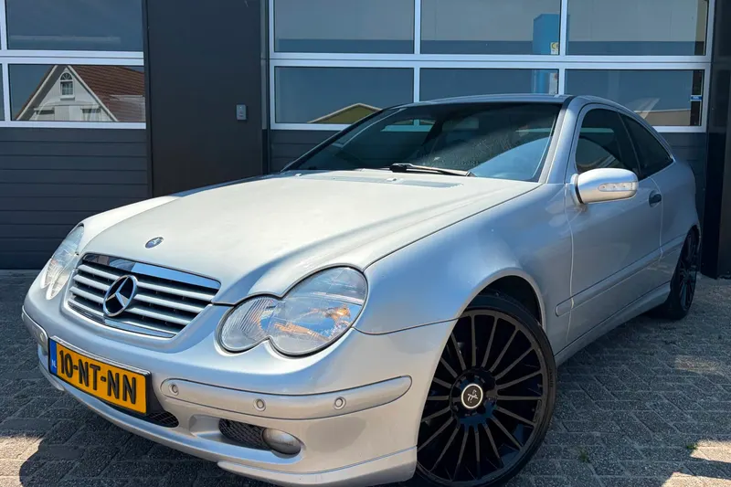 Mercedes-Benz C-Klasse (2004)