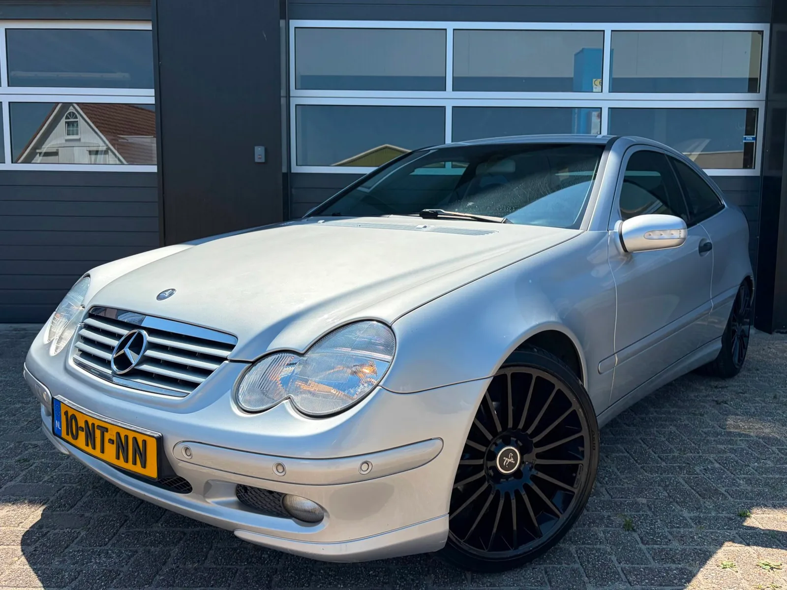 Mercedes-Benz C-Klasse (2004) — foto 1