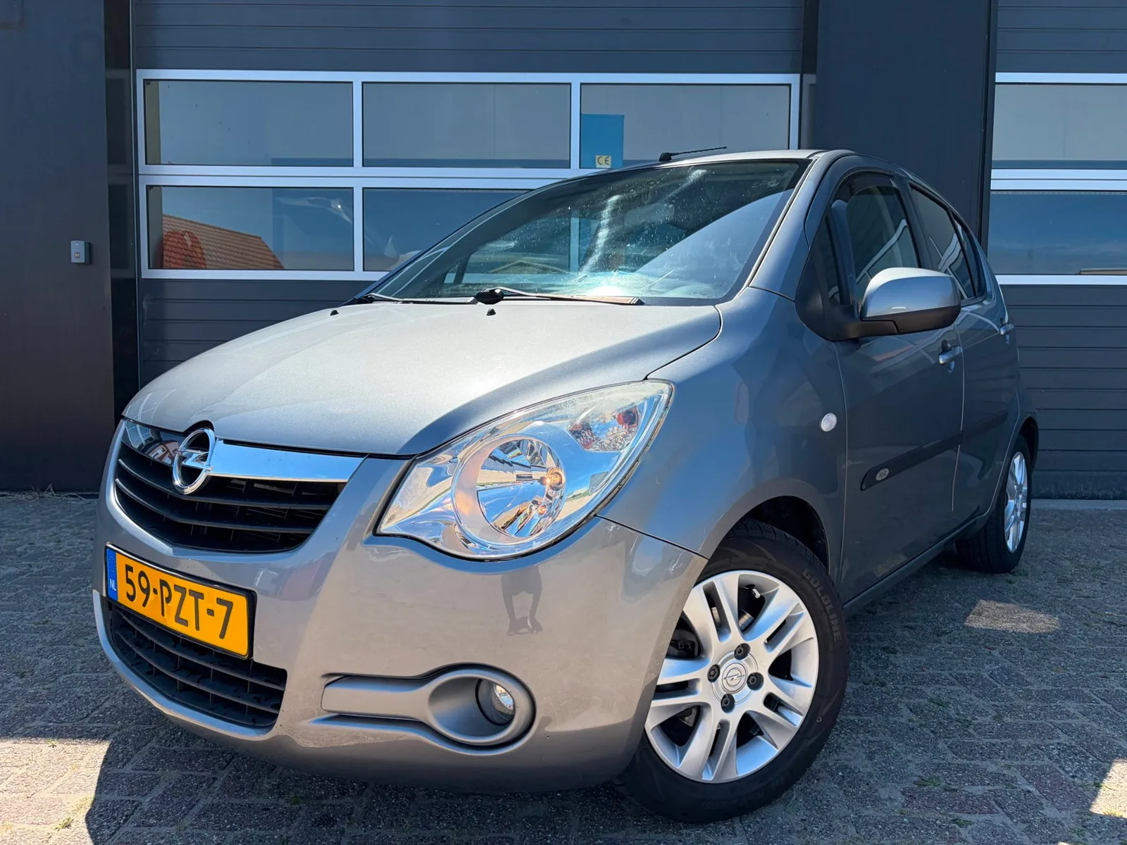 Opel Agila (2011) — foto 1
