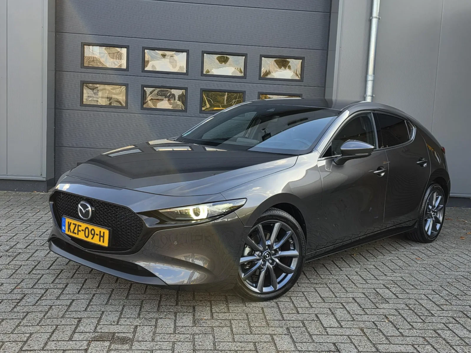 Mazda 3 (2022) — foto 1