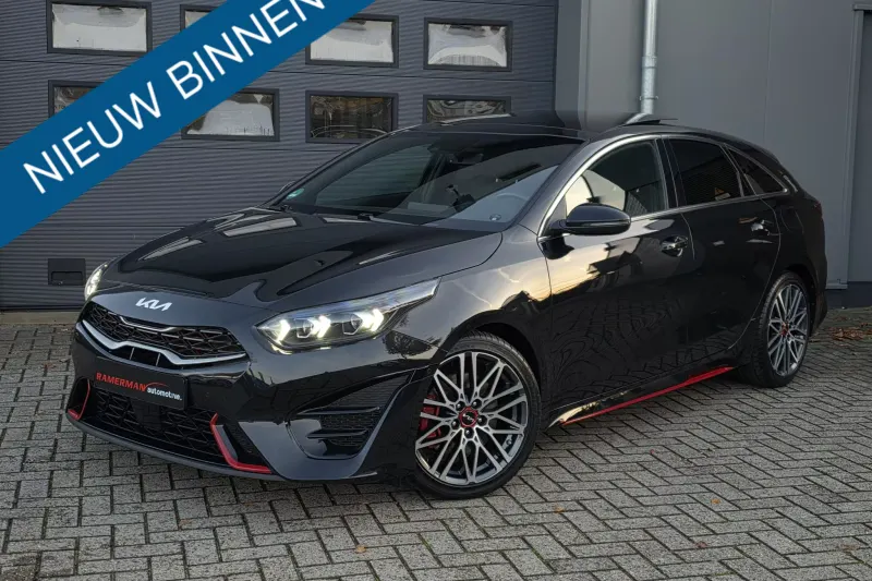 Kia ProCeed (2023)