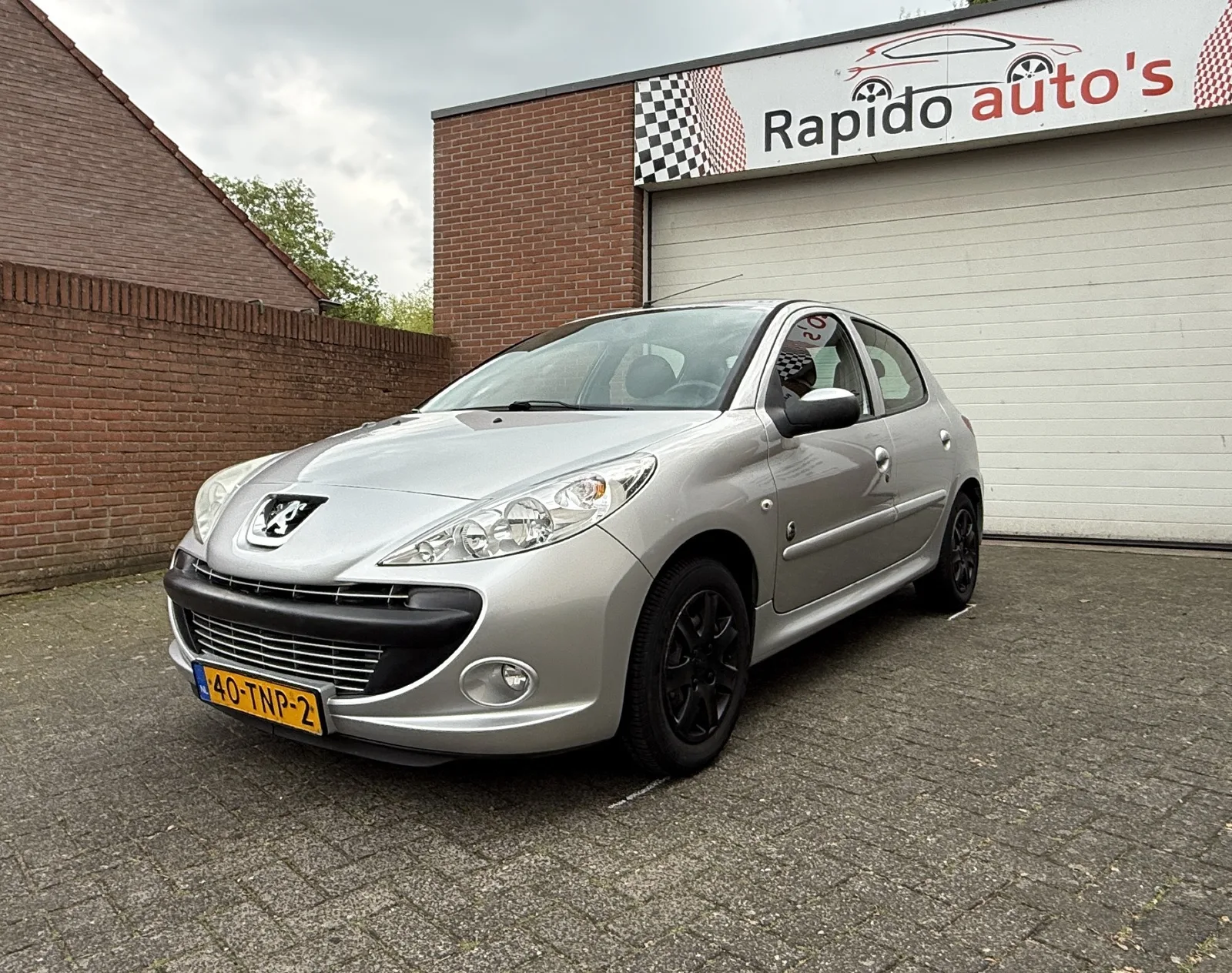 Peugeot 206+ (2012) — foto 1