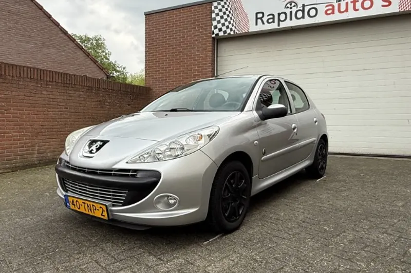 Peugeot 206+ (2012)
