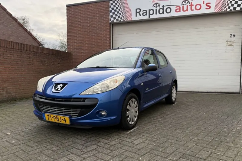 Peugeot 206+ (2011)