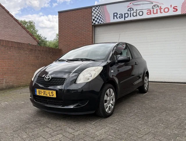 Toyota Yaris (2007) — foto 1