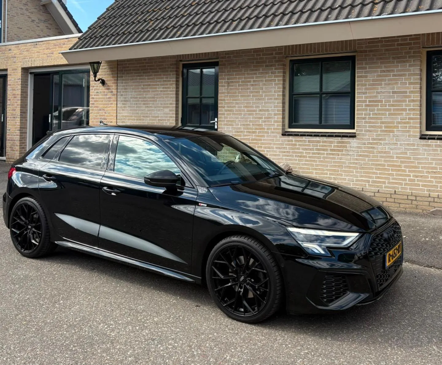 Audi A3 (2021) — foto 1