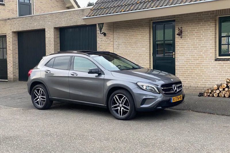 Mercedes-Benz GLA (2016)