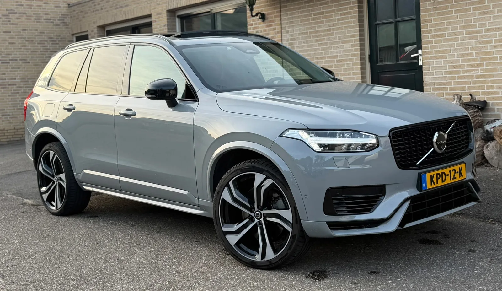 Volvo XC90 (2024) — foto 1