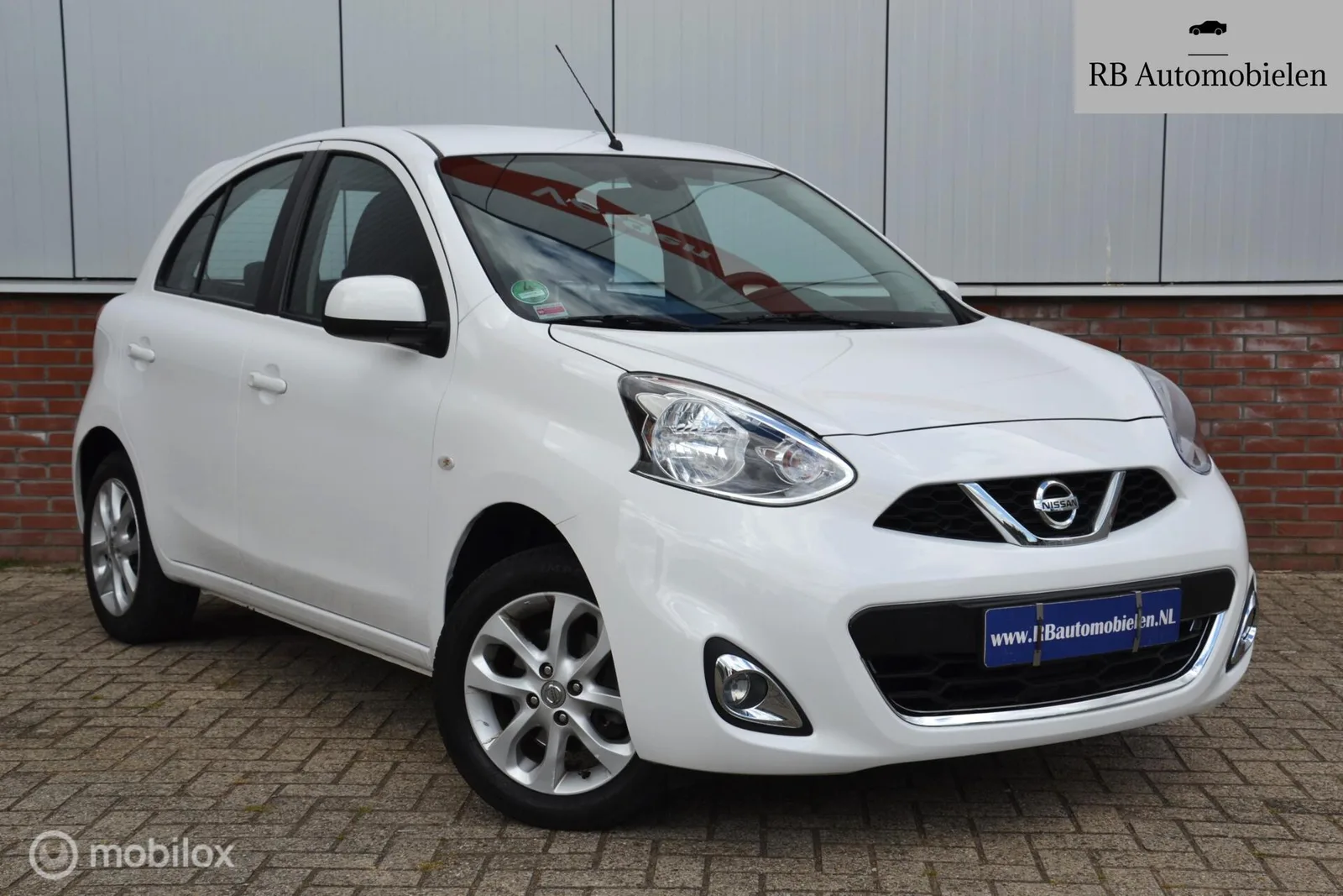 Nissan Micra (2014) — foto 1