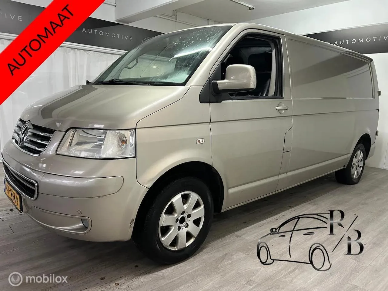 Volkswagen Transporter (2009) — foto 1