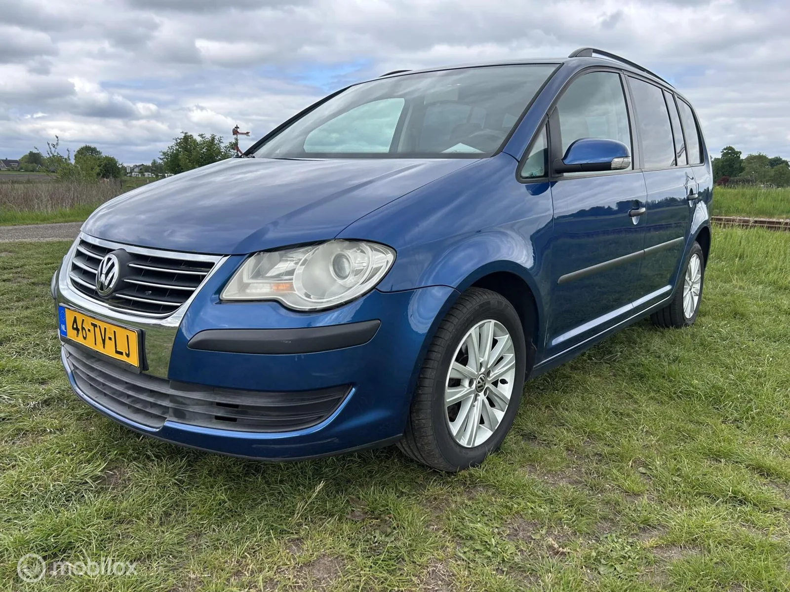 Volkswagen Touran (2007) — foto 1