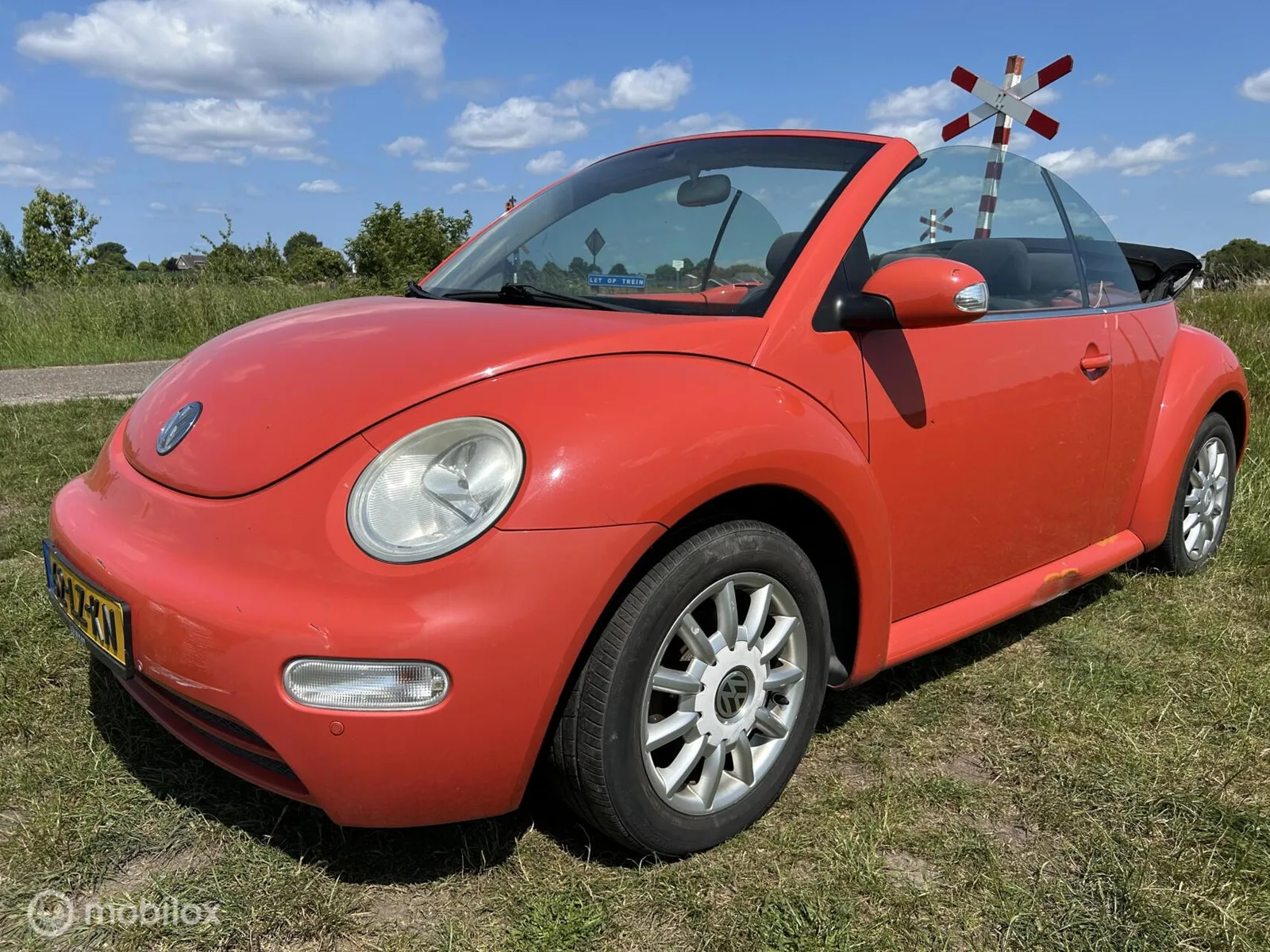 Volkswagen New Beetle (2003) — foto 1