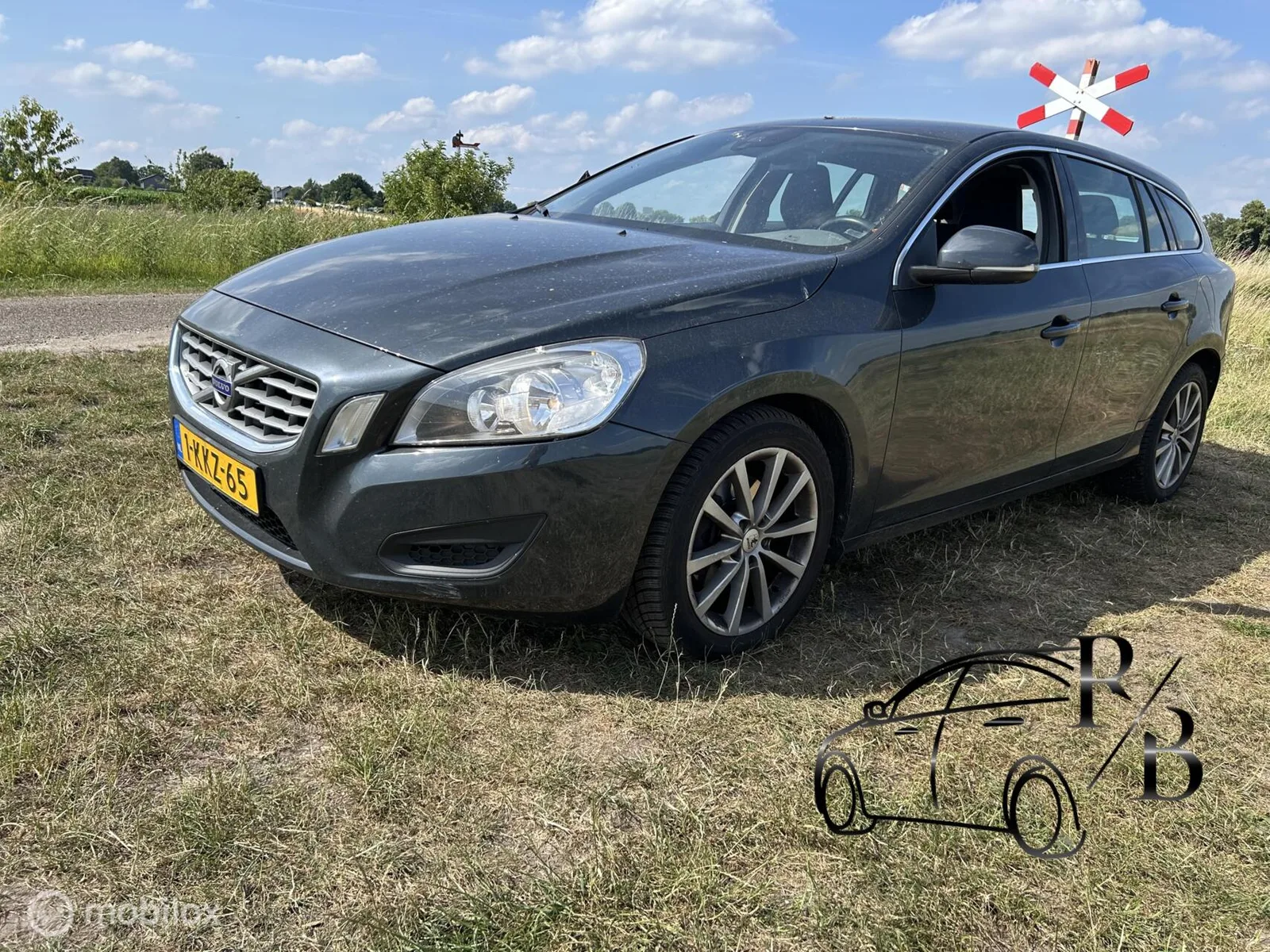 Volvo V60 (2013) — foto 1