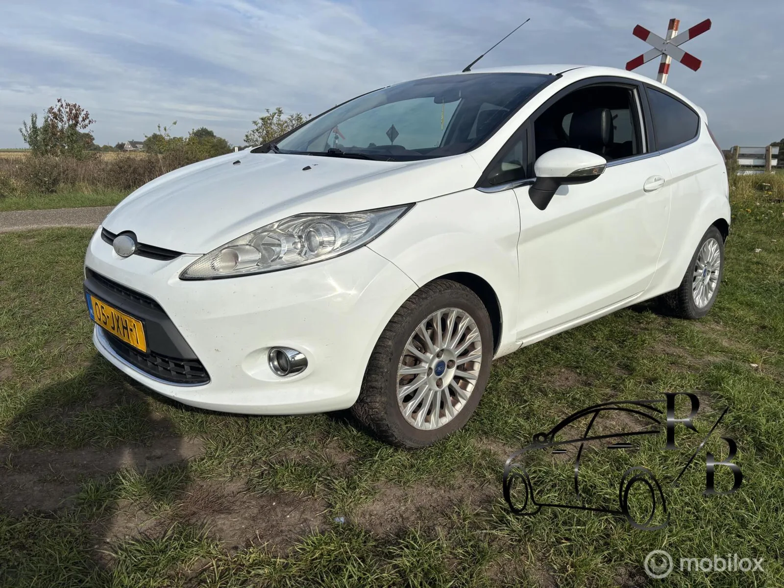 Ford Fiesta (2009) — foto 1