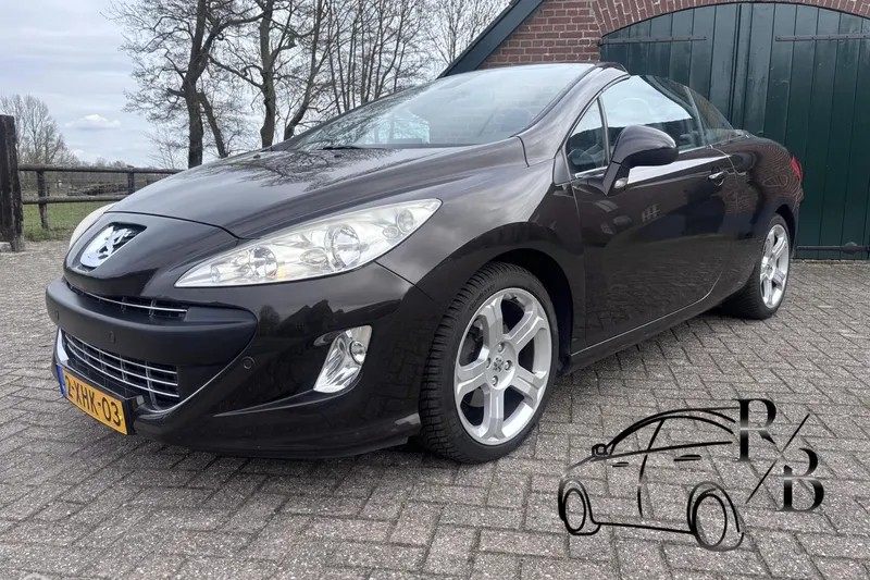 Peugeot 308 (2011)