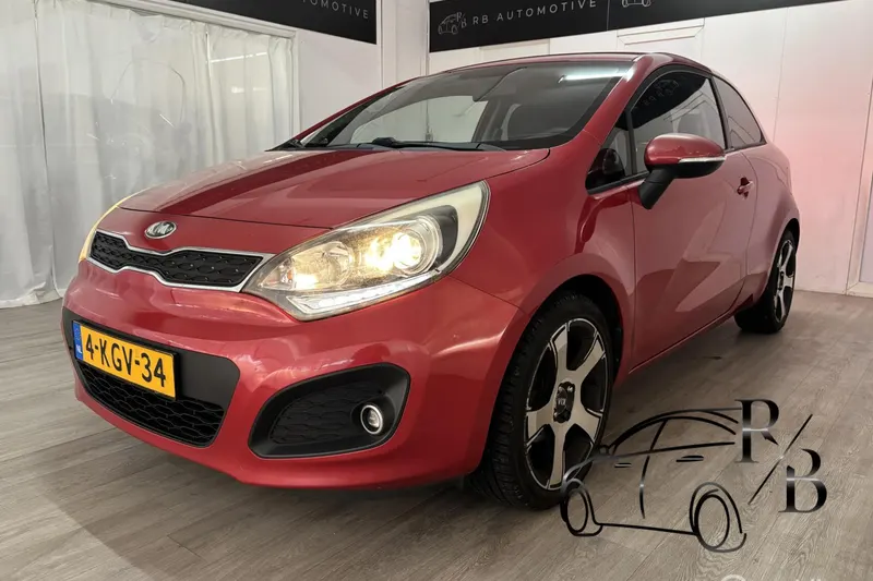 Kia Rio (2013)