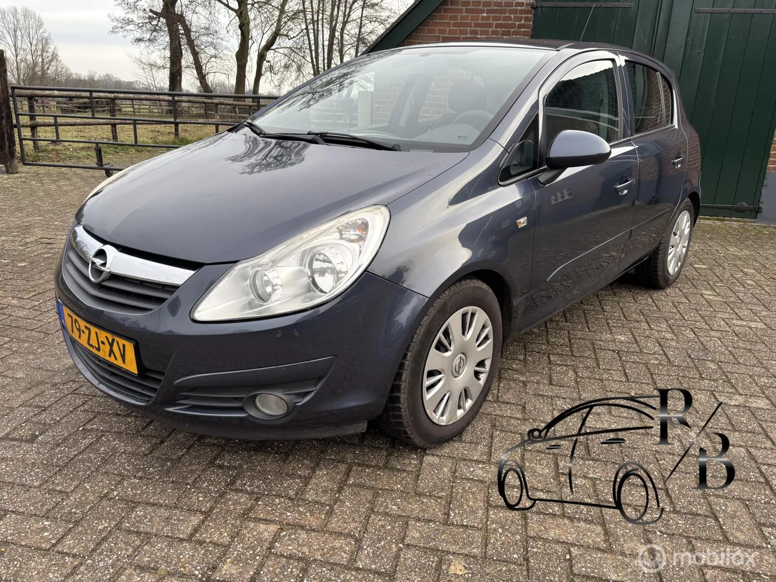 Opel Corsa (2008) — foto 1