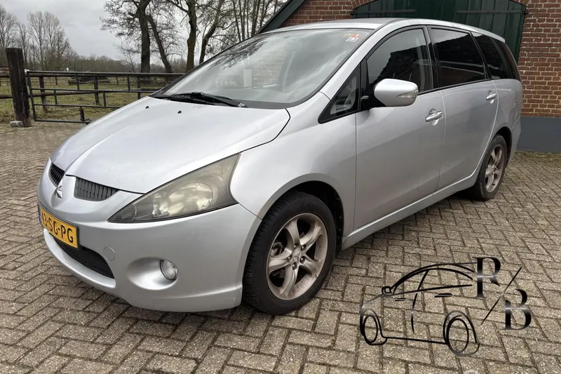Mitsubishi Grandis (2006)