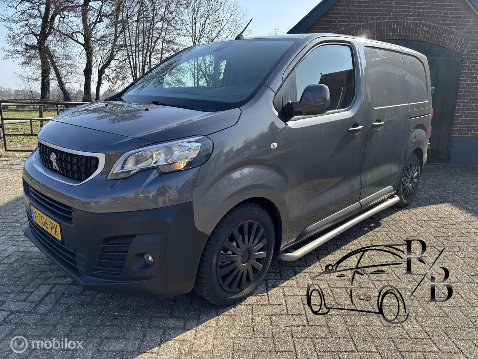 Peugeot Expert (2018) — foto 1