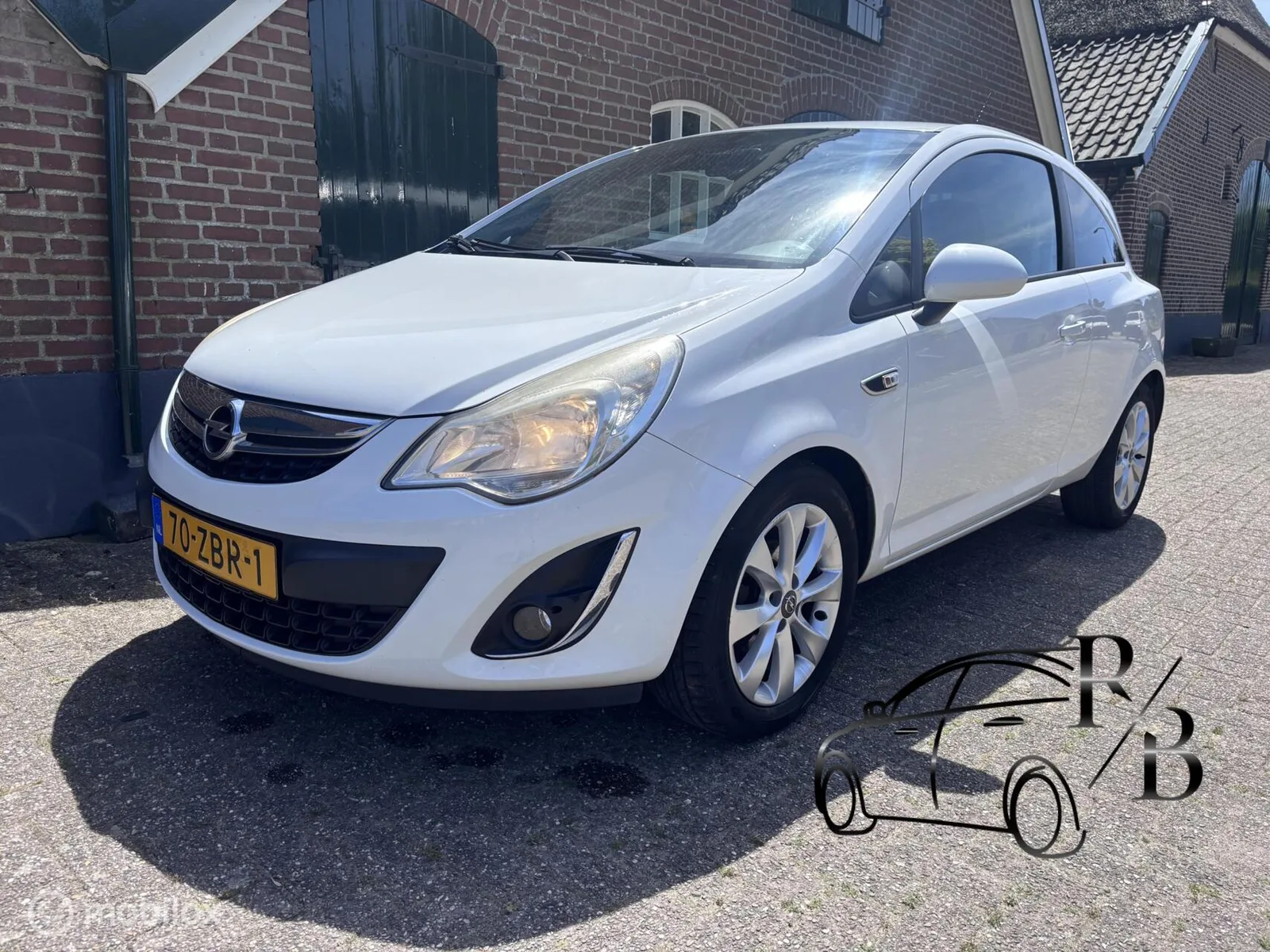 Opel Corsa (2012) — foto 1