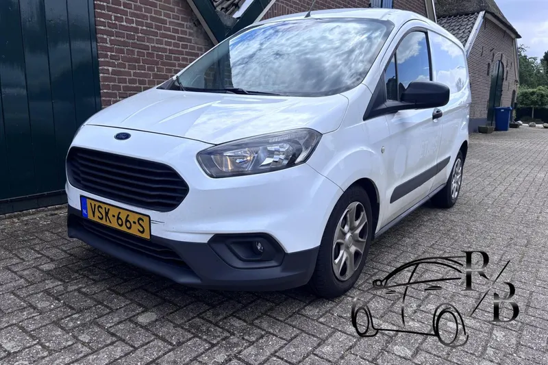 Ford Transit Courier (2020)