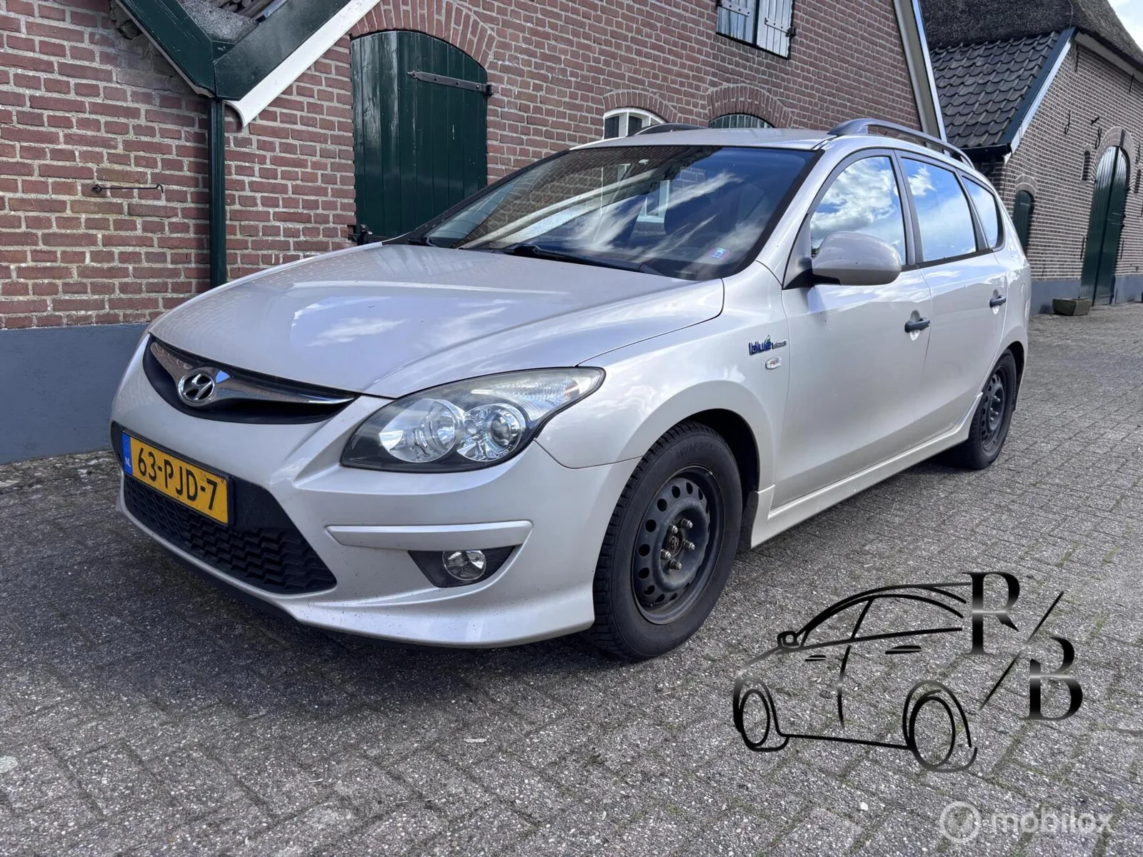 Hyundai i30 (2011) — foto 1