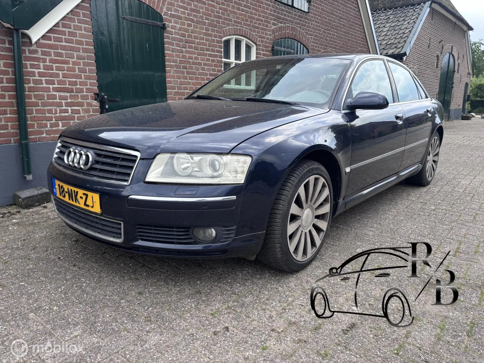 Audi A8 (2003) — foto 1