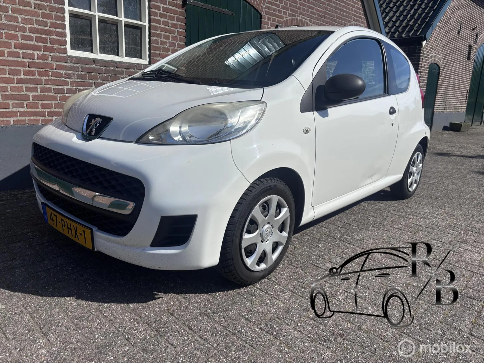 Peugeot 107 (2011) — foto 1