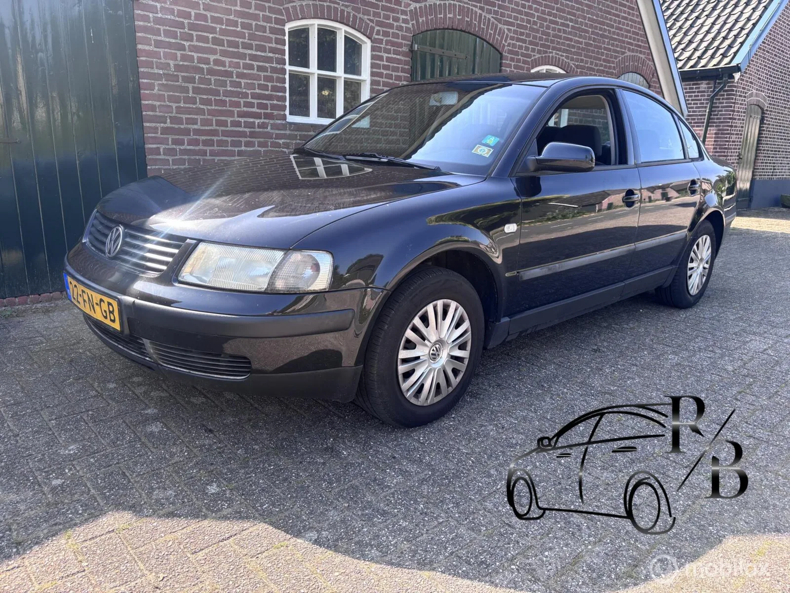 Volkswagen Passat (2000) — foto 1