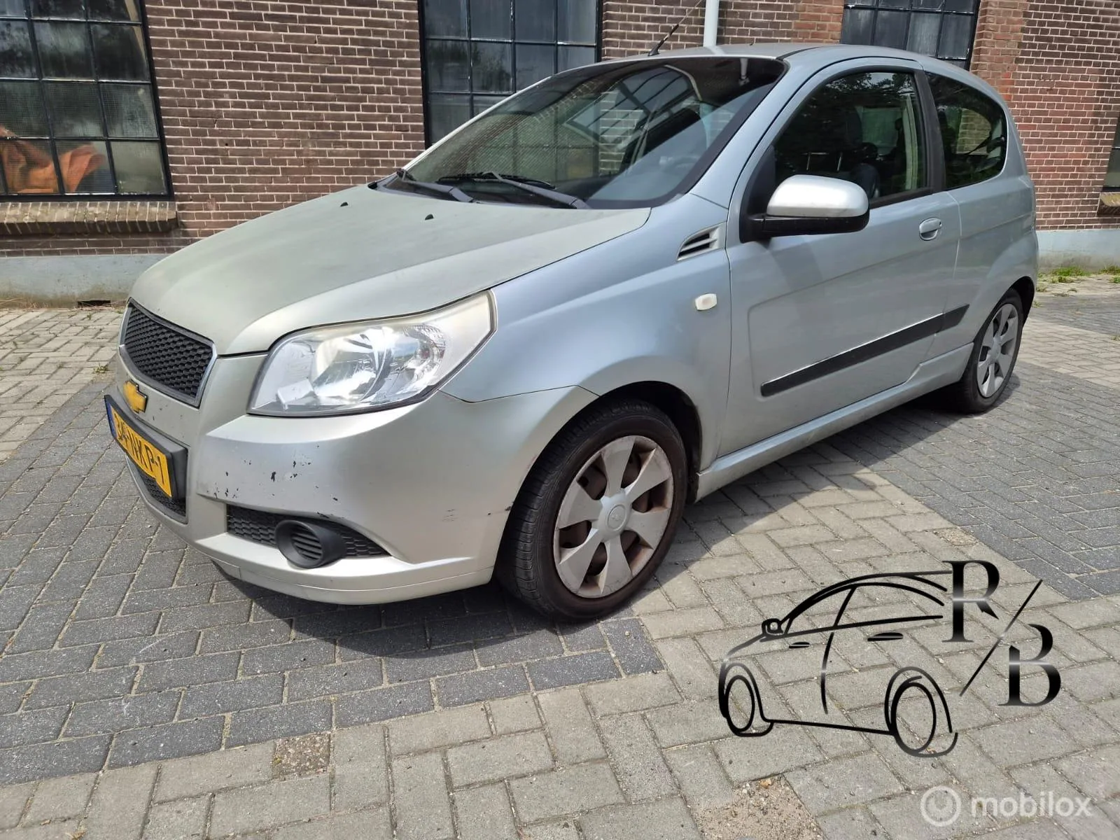Chevrolet Aveo (2010) — foto 1
