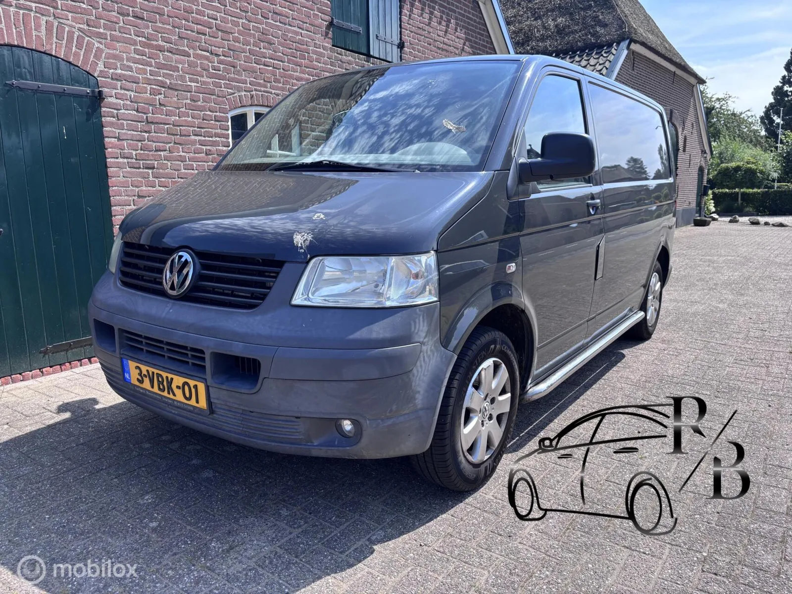 Volkswagen Transporter (2009) — foto 1