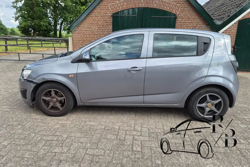 Chevrolet Aveo (2012)