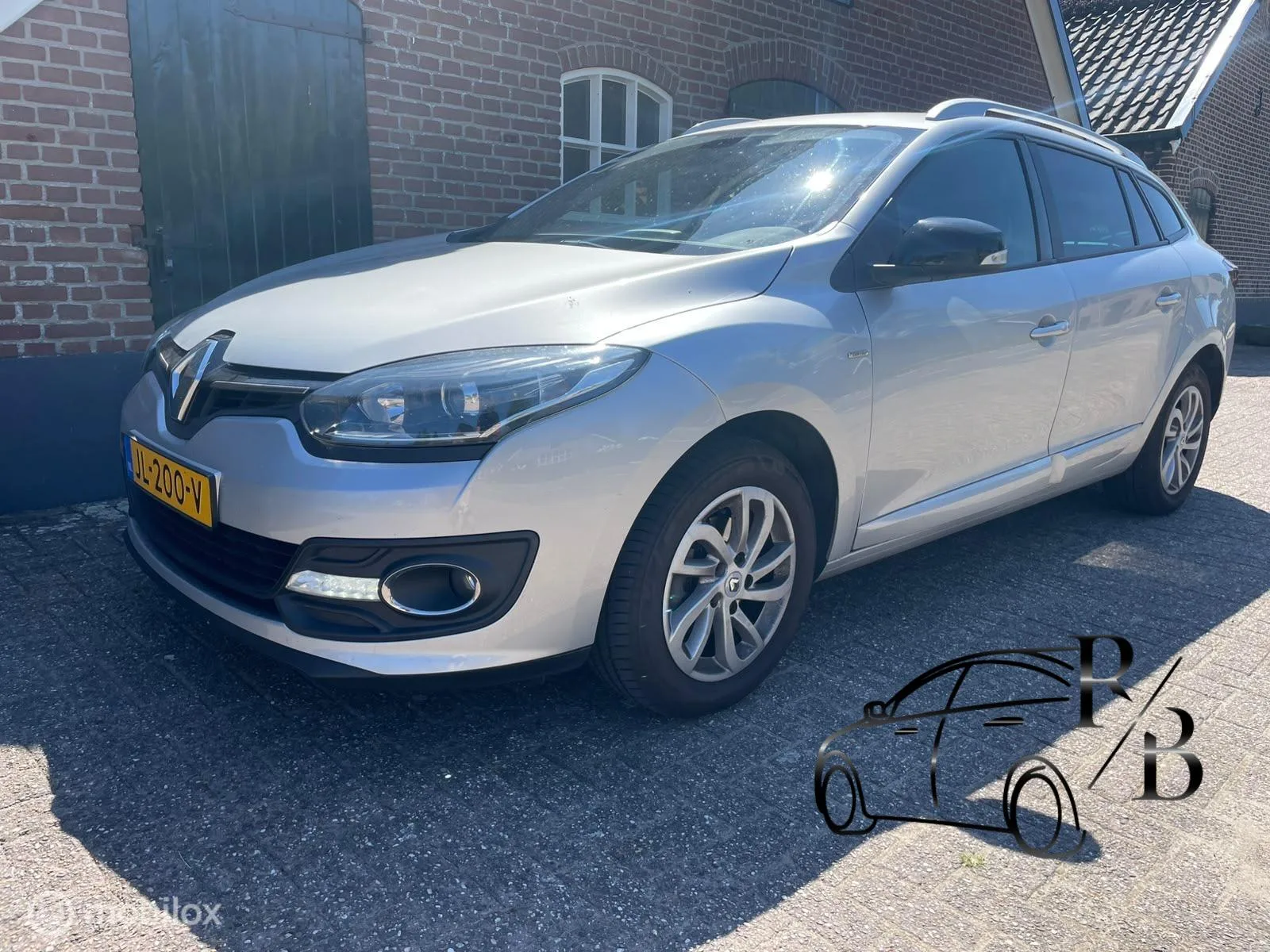 Renault Mégane (2016) — foto 1