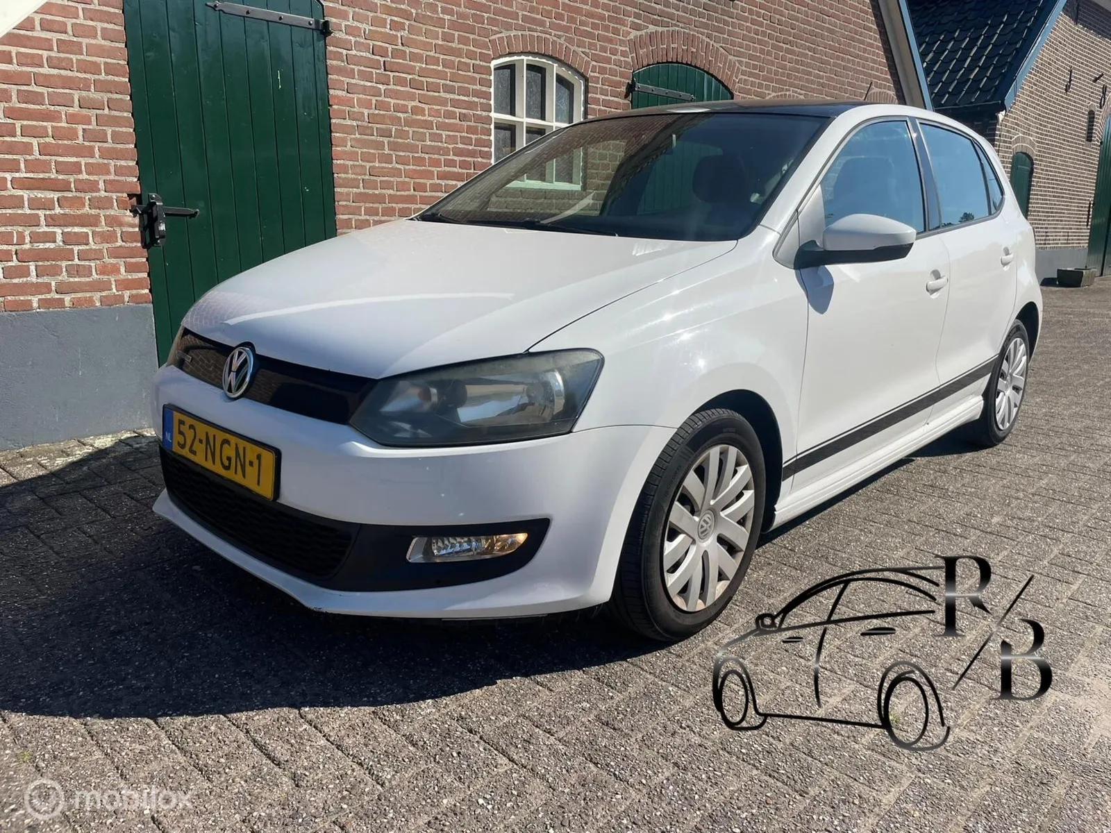 Volkswagen Polo (2010) — foto 1