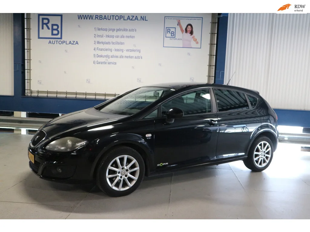 SEAT Leon (2013) — foto 1