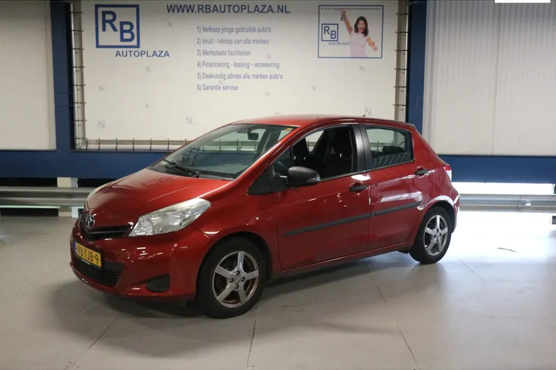 Toyota Yaris (2012)