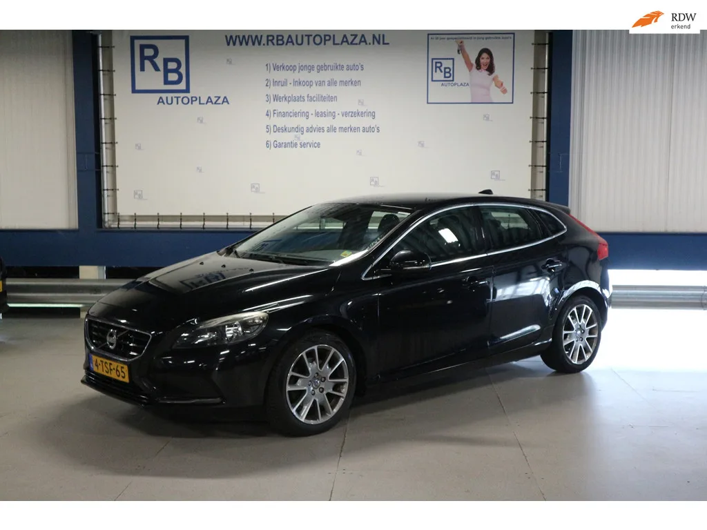 Volvo V40 (2014) — foto 1