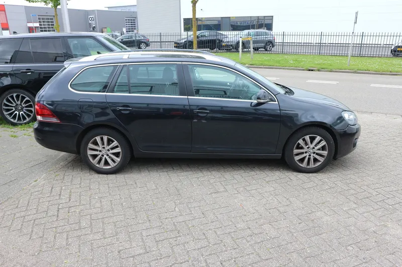 Volkswagen Golf (2010)