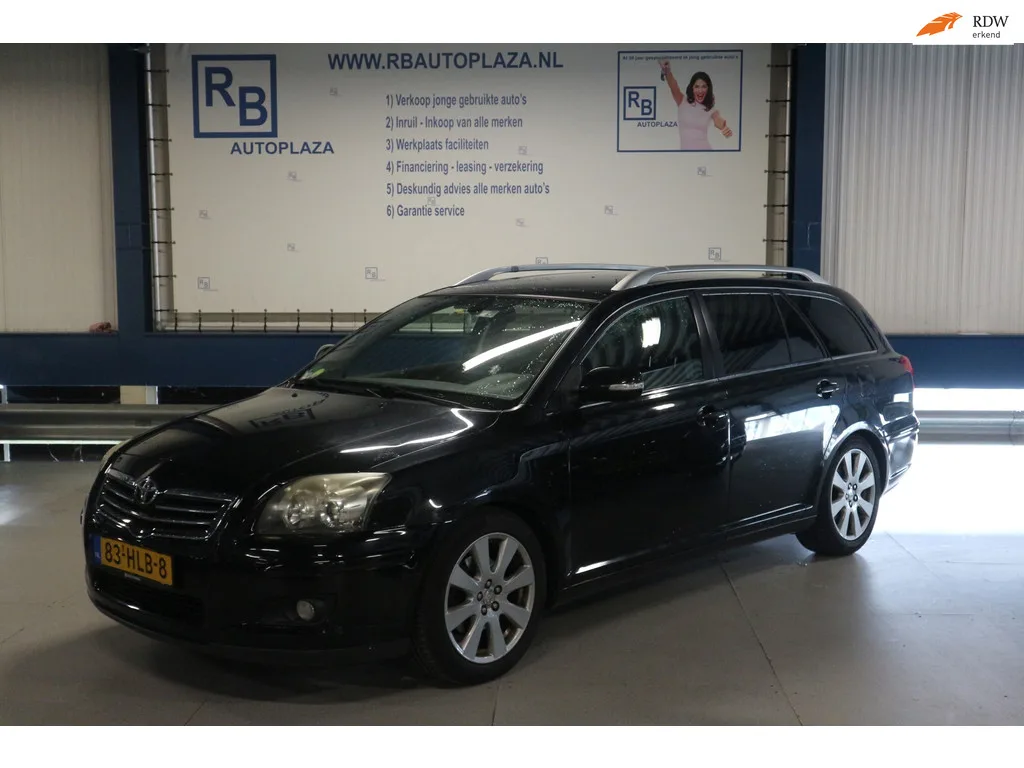 Toyota Avensis (2009) — foto 1