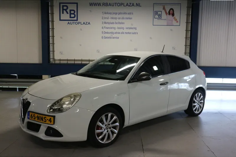 Alfa Romeo Giulietta (2010)